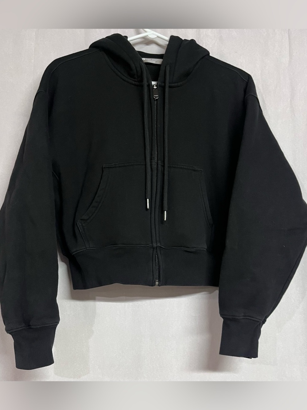 Women's Tuff Athletics Black Zip-Up Hooded Cropped Sweatshirt